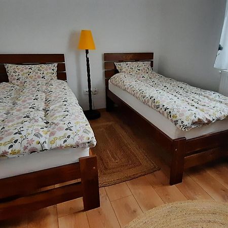 New And Comfortable Two Bedroom House Garana Exterior foto