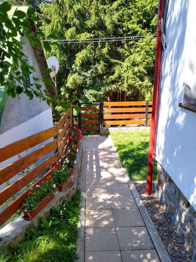 New And Comfortable Two Bedroom House Garana Exterior foto